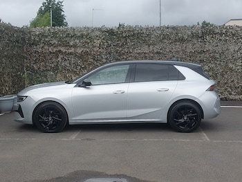 Used Vauxhall Astra 2023 for sale - 79393676: Photo