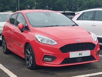 Used Ford Fiesta 2018 for sale - 78865803: Photo