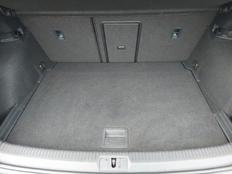 Used Volkswagen Golf 2019 for sale - 77837663: Photo 8