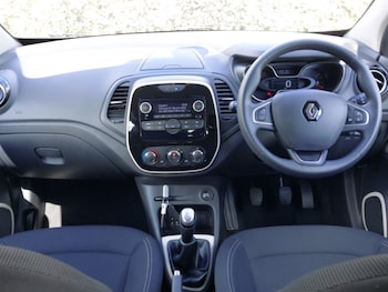 Used Renault Captur 2019 for sale - 78884717: Photo