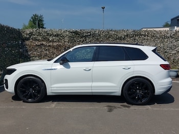 Used Volkswagen Touareg 2020 for sale - 79201047: Photo