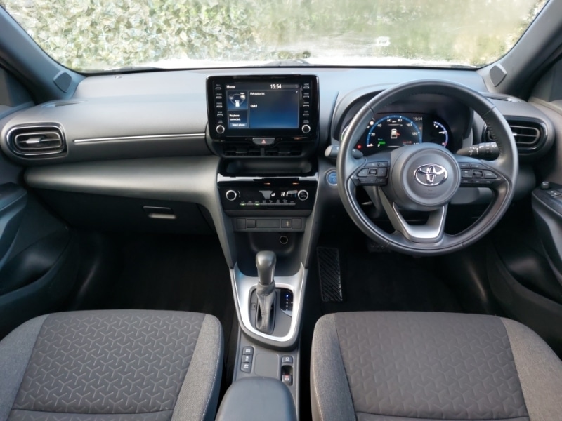 Used Toyota Yaris Cross 2022 for sale - 76403694: Photo 2