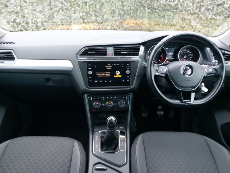 Used Volkswagen Tiguan 2018 for sale - 77777287: Photo 2