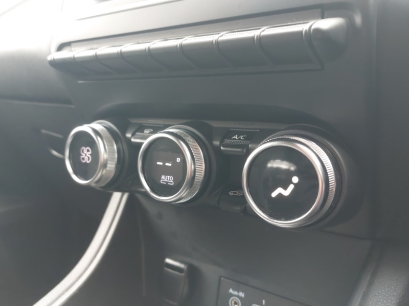 Used Renault Captur 2021 for sale - 76354662: Photo 15
