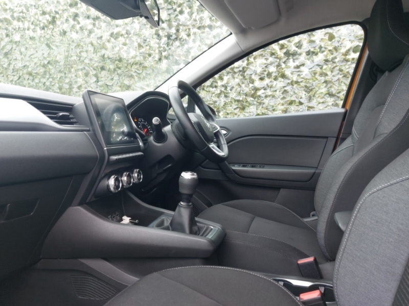 Used Renault Captur 2021 for sale - 76354662: Photo 5