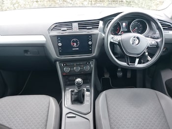 Used Volkswagen Tiguan 2018 for sale - 79087226: Photo
