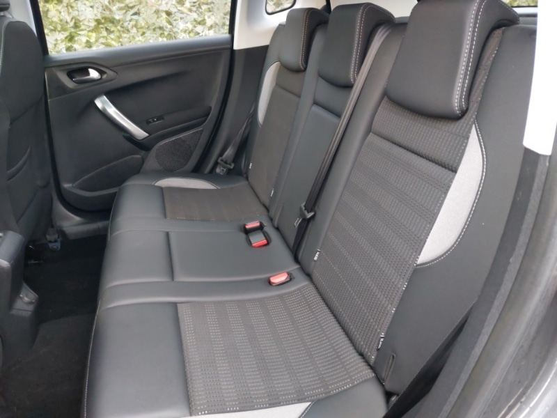 Used Peugeot 2008 2019 for sale - 77062429: Photo 6