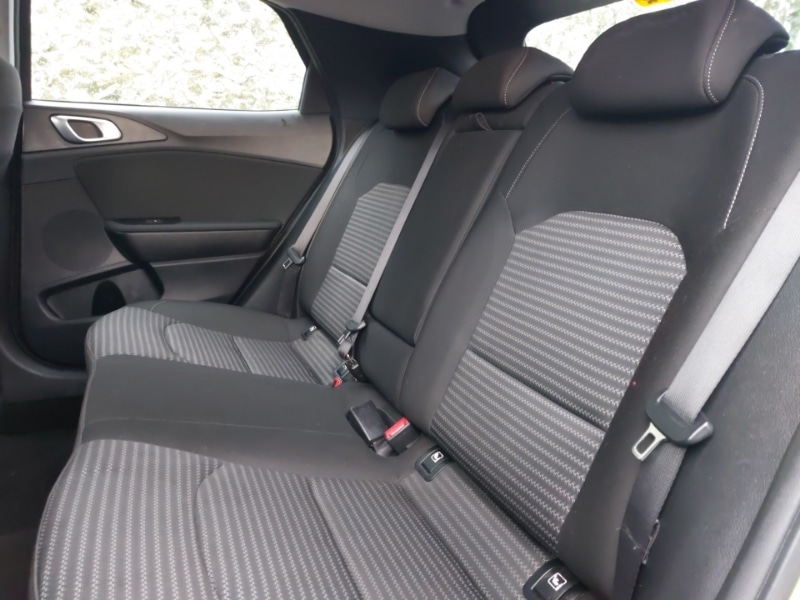 Used Kia XCeed 2023 for sale - 77325020: Photo 6