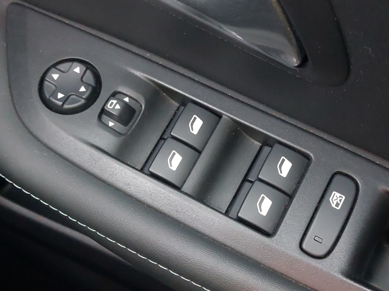 Used Peugeot 208 2023 for sale - 76651633: Photo 12