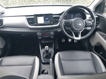 Used Kia Stonic 2019 for sale - 78803749: Photo