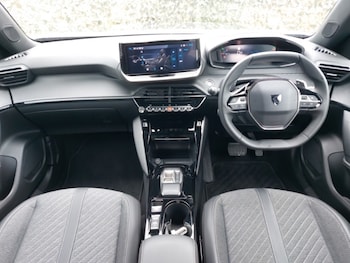 Used Peugeot 2008 2025 for sale - 79298758: Photo