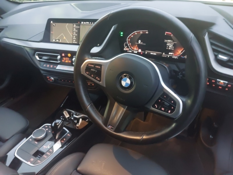 Used BMW 1 Series 2024 for sale - 76566955: Photo 2