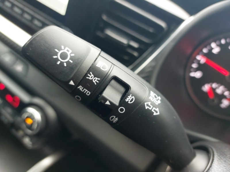 Used Kia Stonic 2023 for sale - 77329931: Photo 12