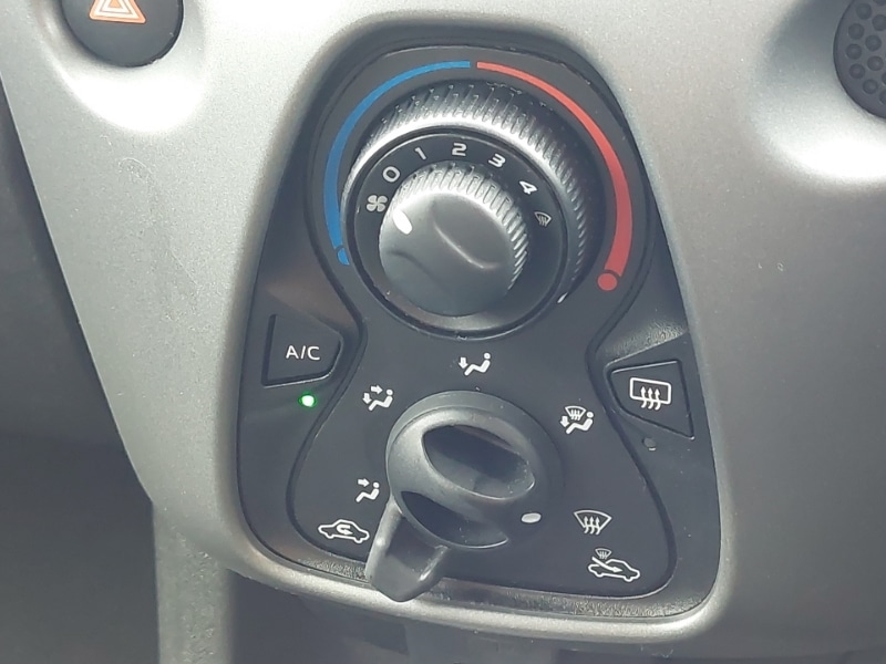 Used Toyota AYGO 2019 for sale - 77988069: Photo 19