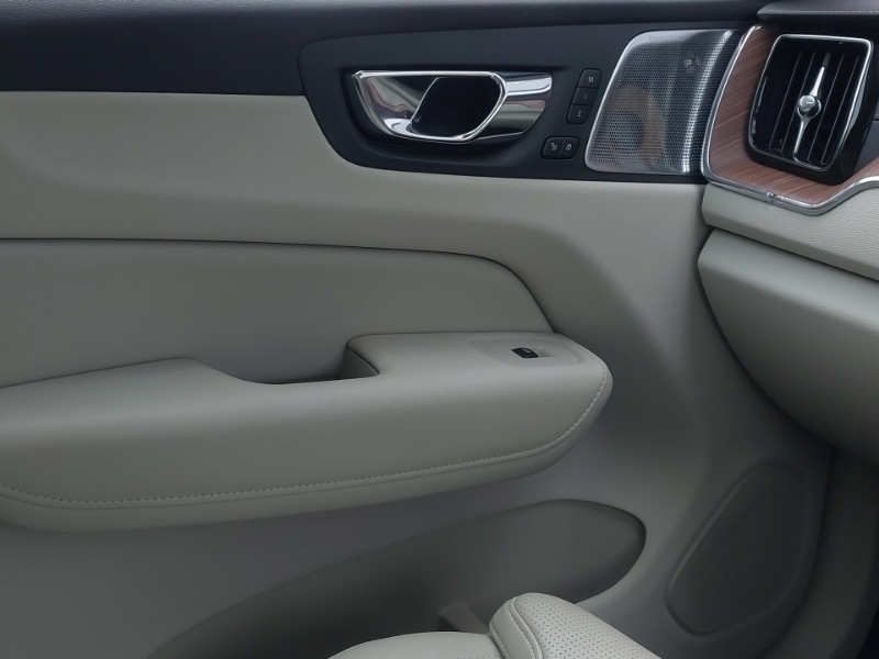 Used Volvo XC60 2020 for sale - 76771461: Photo 11