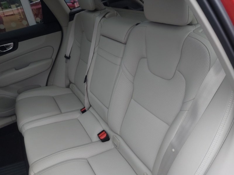 Used Volvo XC60 2020 for sale - 76771461: Photo 6