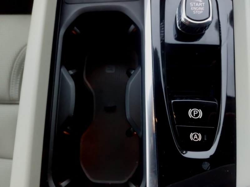 Used Volvo XC60 2022 for sale - 77126104: Photo 13