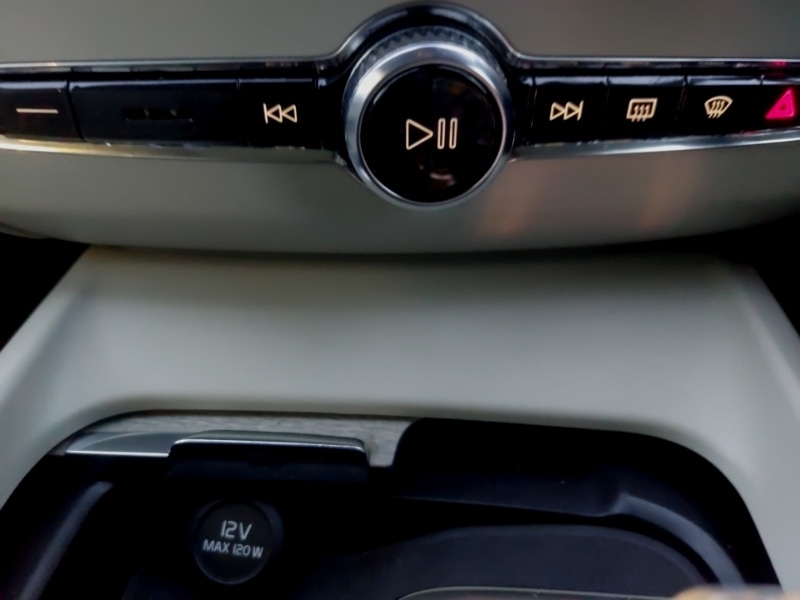 Used Volvo XC60 2022 for sale - 77126104: Photo 15