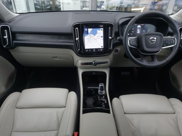 Used Volvo XC40 2022 for sale - 75408896: Photo 2