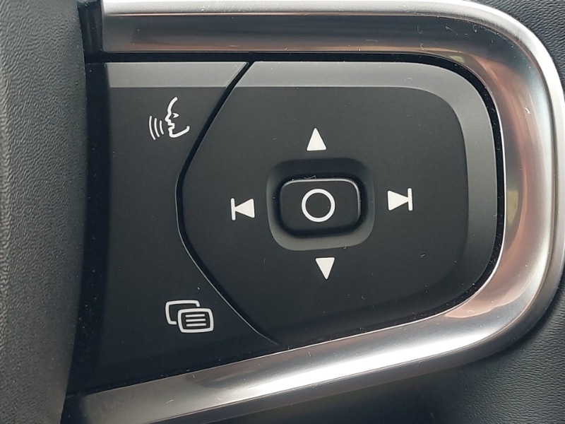 Used Volvo XC40 2024 for sale - 76392873: Photo 14