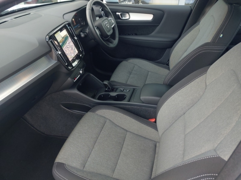 Used Volvo XC40 2024 for sale - 76392873: Photo 5