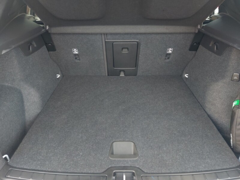 Used Volvo XC40 2024 for sale - 76392873: Photo 8