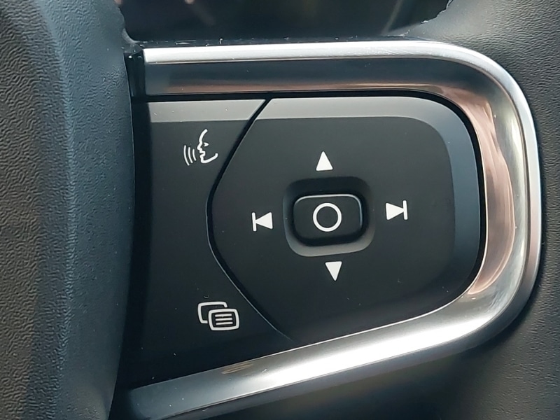 Used Volvo XC40 2025 for sale - 77324920: Photo 15