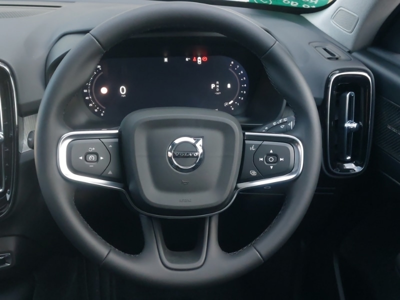 Used Volvo XC40 2025 for sale - 77324920: Photo 7