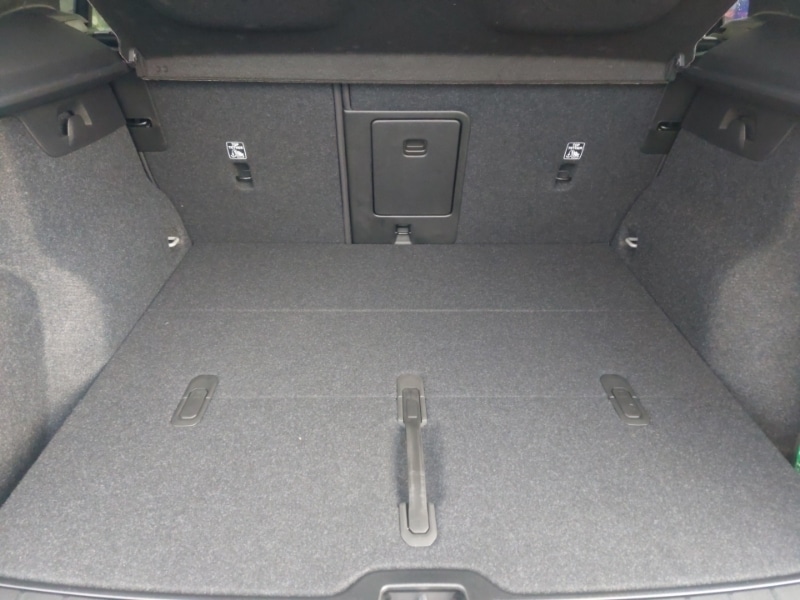 Used Volvo XC40 2025 for sale - 77324920: Photo 8