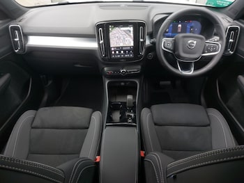 Used Volvo XC40 2025 for sale - 78511317: Photo