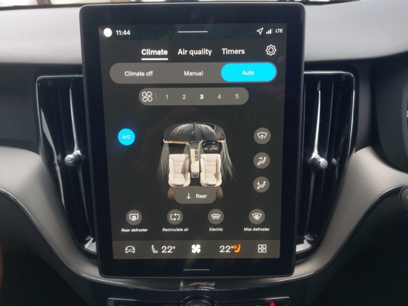 Used Volvo XC60 2025 for sale - 77448537: Photo 9