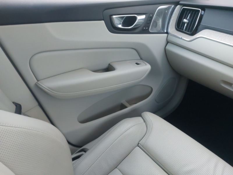 Used Volvo XC60 2022 for sale - 77024591: Photo 11