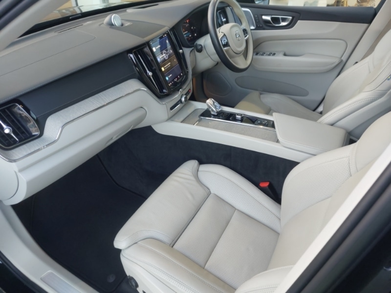 Used Volvo XC60 2022 for sale - 77024591: Photo 5