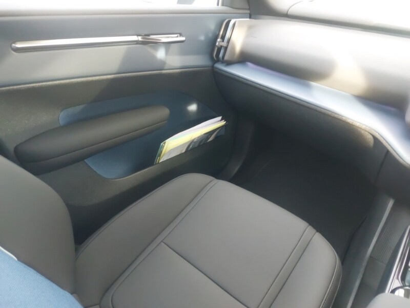 Used Volvo EX30 2025 for sale - 76282219: Photo 11