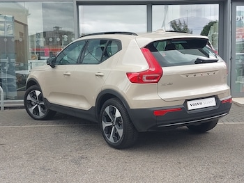 Used Volvo XC40 2024 for sale - 75909527: Photo