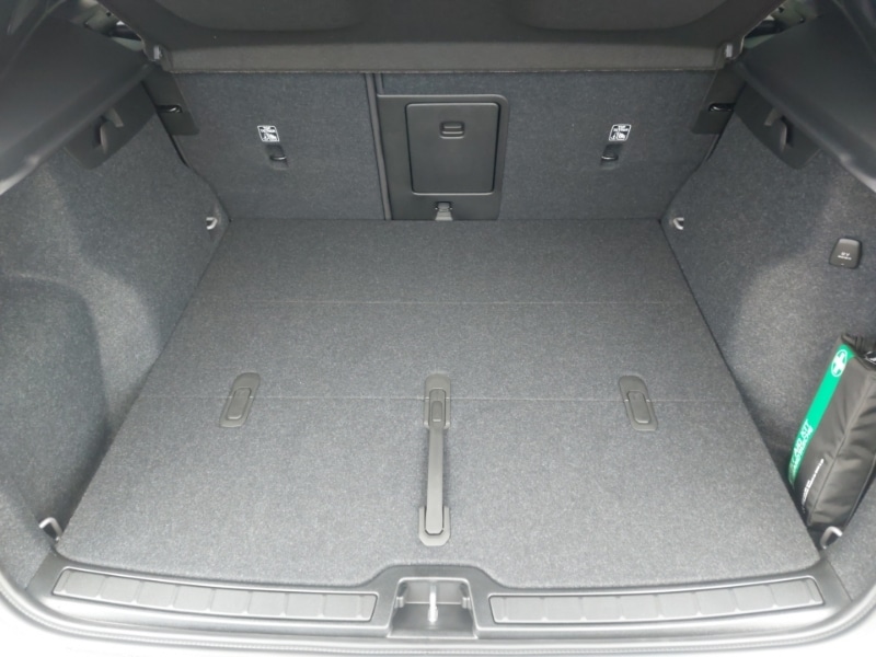 Used Volvo XC40 2025 for sale - 77448519: Photo 8