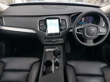 Used Volvo XC90 2022 for sale - 76238147: Photo 2
