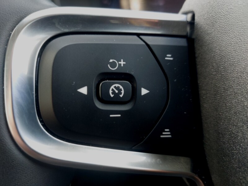 Used Volvo XC40 2024 for sale - 76602619: Photo 18