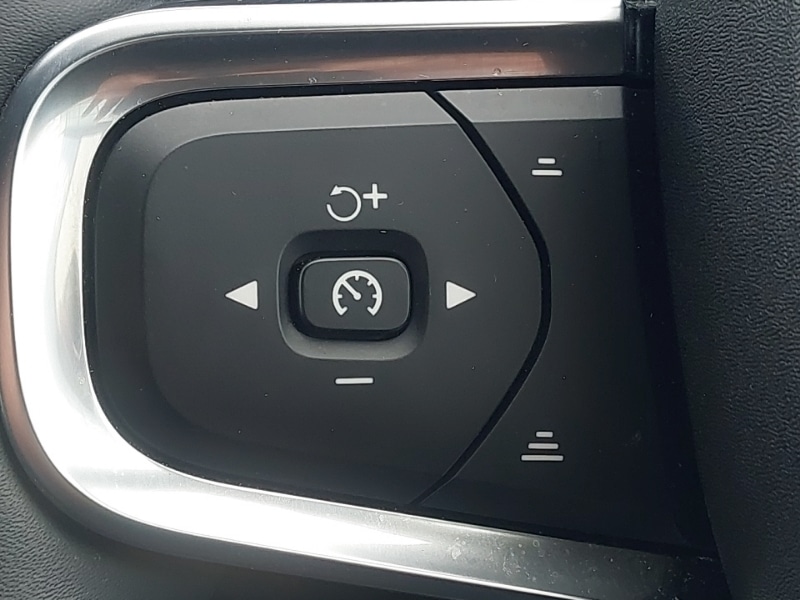 Used Volvo XC40 2025 for sale - 77816145: Photo 16