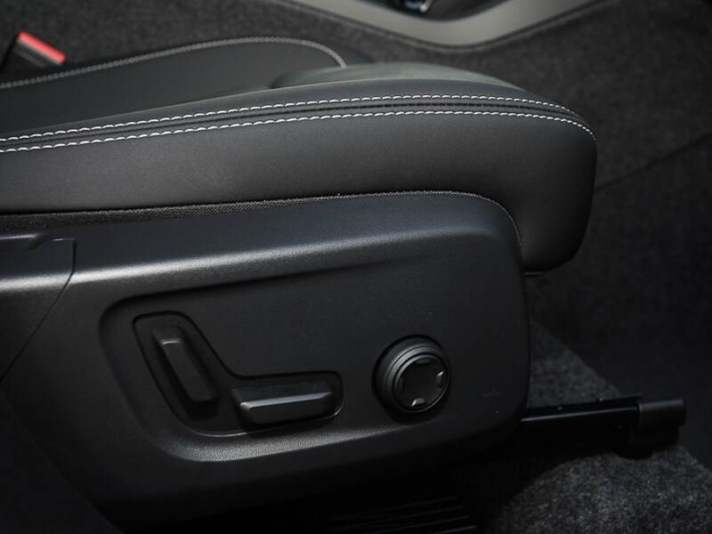 Used Volvo XC40 2025 for sale - 76199165: Photo 15