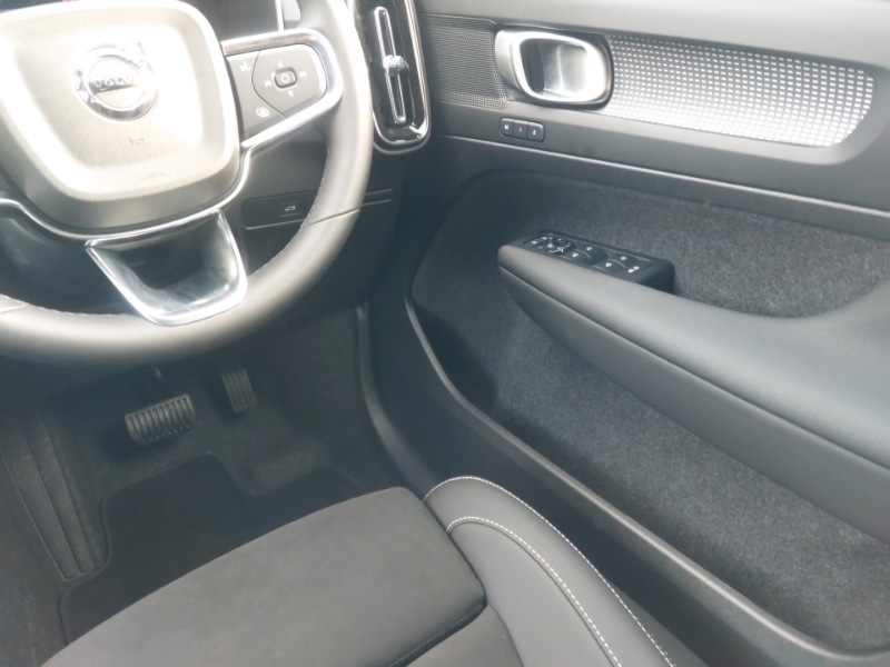 Used Volvo XC40 2025 for sale - 78033291: Photo 10