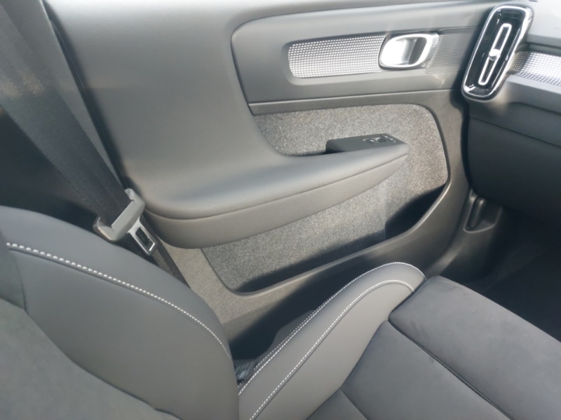 Used Volvo XC40 2025 for sale - 78033291: Photo 11