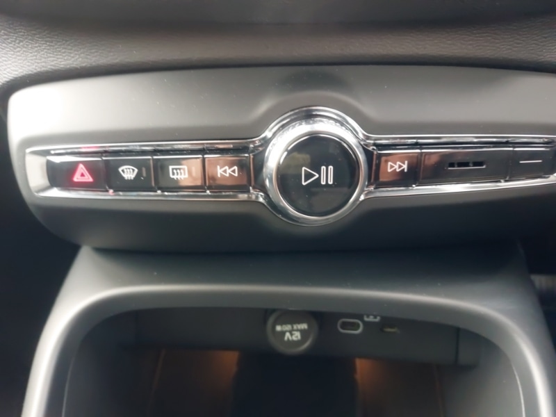 Used Volvo XC40 2025 for sale - 78033291: Photo 13