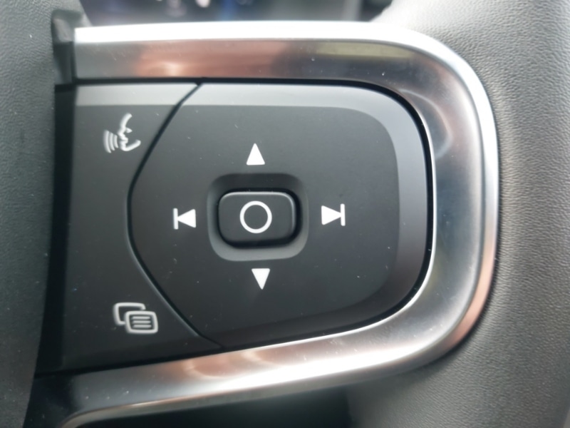 Used Volvo XC40 2025 for sale - 78033291: Photo 17