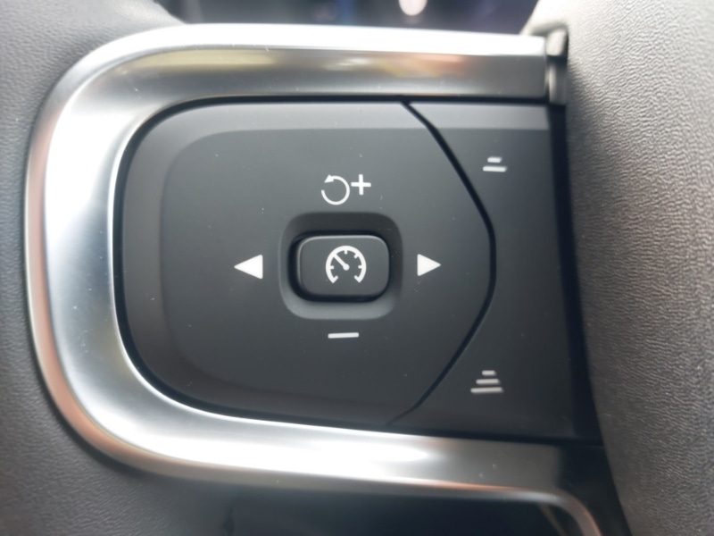 Used Volvo XC40 2025 for sale - 78033291: Photo 18