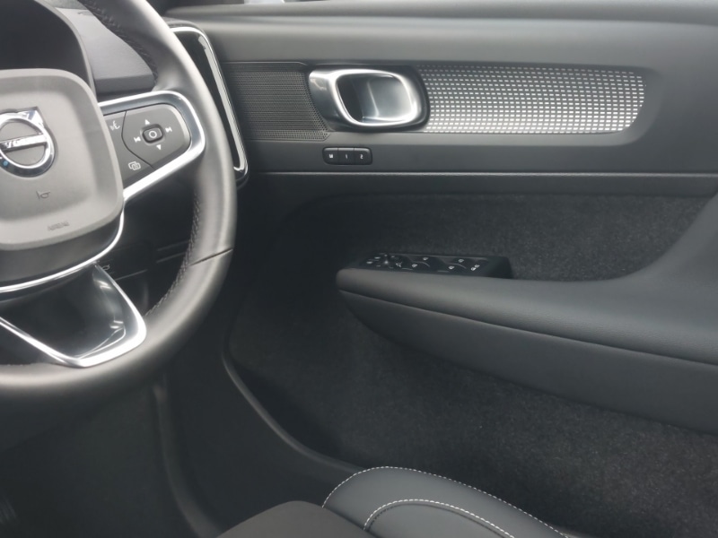 Used Volvo XC40 2024 for sale - 76375220: Photo 10