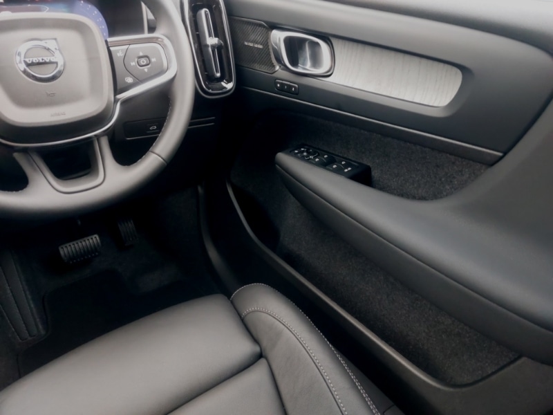 Used Volvo XC40 2025 for sale - 77433550: Photo 10