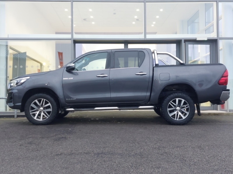Used Toyota Hilux 2019 for sale - 77324922: Photo 4