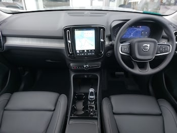 Used Volvo XC40 2025 for sale - 79470064: Photo