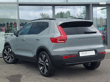 Used Volvo XC40 2025 for sale - 79470064: Photo